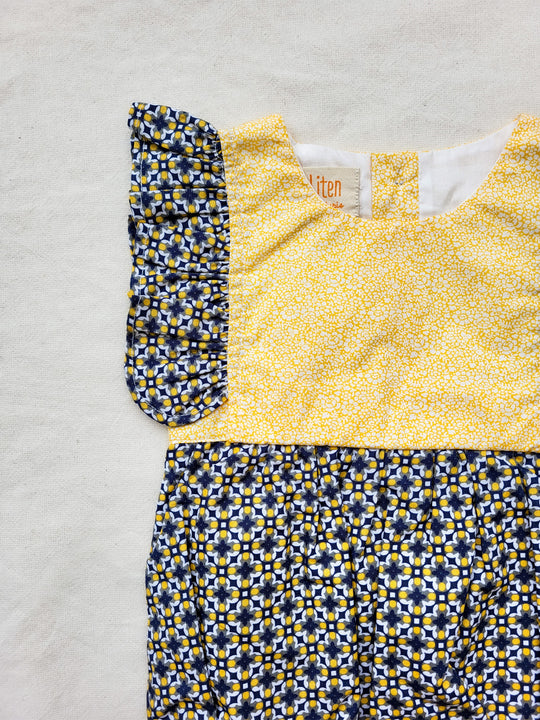Baby Romper with frills and bloomers in yellow | Babydräkt med volanger och bloomers i gul