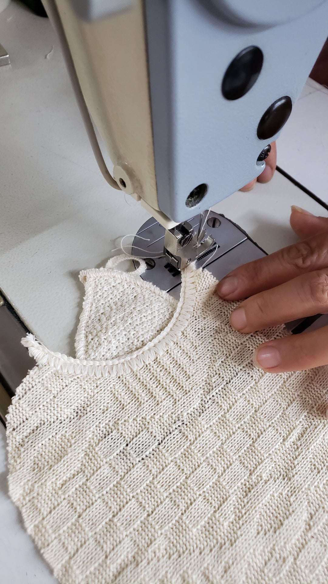 The Art of Cutting and Sewing. Liten Aventuris confection process. Childrens sustainable clothing line from Peru. BarnklÄder hadjorda.