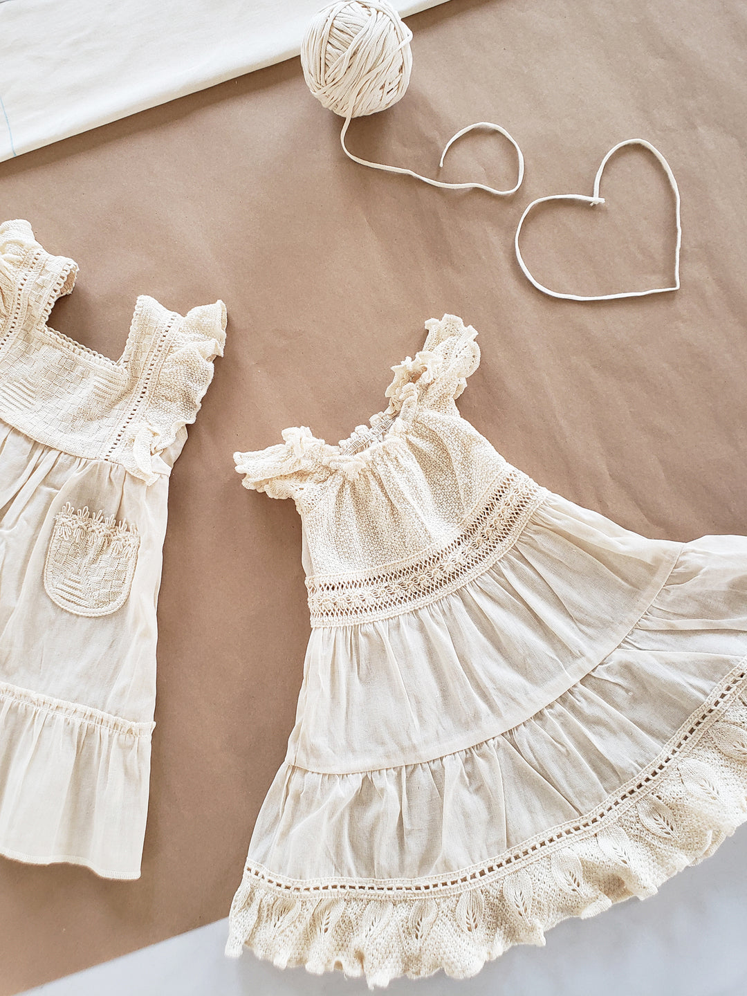 Liten Aventuris' Colorful Tocuyo Collection: Eco-conscious Comfort and Style. Liten Aventuris Färgglada Tocuyo Kollektion: Miljöväning Komfort och Stil.