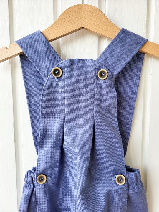 Tuve Baby Romper Sarga Drill in Organic Cotton | Tuve Babis Romper Sarga Drill i ekologisk bomull